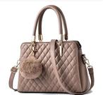 Bolsa nude com chaveiro
