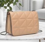 Bolsa Pequena Transversal Chica Fiore REF. 3441: Estilo e Praticidade em Sintético Premium