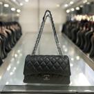 Bolsa preto em couro caviar