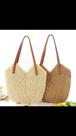 Bolsa quadrada detalhe em v creme
