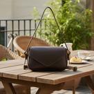 Bolsa Transversal Pequena Com Flap Envelope De Ombro