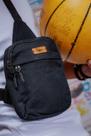 Bolsa transversal preto estilo ráfia