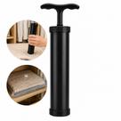 Bomba manual a vacuo para sacos organizadores retira ar reduz volume roupas enxoval viagem economiza espaco Bomba manual a vacuo para sacos organizadores retira ar reduz volume roupas enxoval viagem economiza espaco