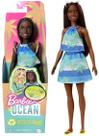 Boneca Barbie Colecionável Loves The Ocean Menina Morena Negra Plus Size - Edição Especial Ecológica - Plástico Reciclado - Mattel Boneca Barbie Colecionável Loves The Ocean Menina Morena Negra Plus Size - Edição Especial Ecológica - Plástico Reciclado - Mattel