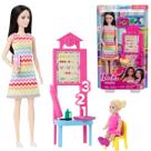 Boneca Barbie Profissões Professora Cabelo Preto Com Aluna Loira E Acessórios Mattel JCR77 Boneca Barbie Profissões Professora Cabelo Preto Com Aluna Loira E Acessórios Mattel JCR77
