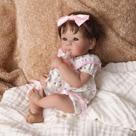 Boneca Bebê Reborn Realista Brastoy 48 cm Silicone Kit Conjunto de Roupa Mamadeira Chupeta Certidão Fralda e Pelúcia