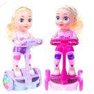 Boneca Com Patinete Giratório Som Luz Bate Volta Brinquedo Girl