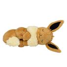 Boneca de Pelúcia Eevee Dormindo - Pokémon Center Original Boneca de Pelúcia Eevee Dormindo - Pokémon Center Original