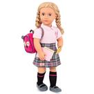Boneca Fashion Our Generation Hally com acessórios natalinos de 45 cm