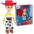 Boneca Jessie Toy Story Articulada Disney Pixar Cowgirl Articulada Com Efeitos Sonoros Boneca Jessie Toy Story Articulada Disney Pixar Cowgirl Articulada Com Efeitos Sonoros