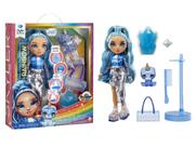 Boneca moderna Rainbow High Skyler Blue com lodo e animal de estimação 28 cm