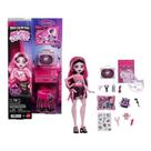 Boneca Monster High Draculaura SelfScare Secrets JKN50 Mattel