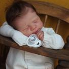Boneca Reborn Baby Doll Anano Realistic Boy de 45 cm com roupas e acessórios.