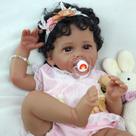 Boneca Reborn Baby Doll SCOM Lanny Black Girl 50 cm com roupas e acessórios.