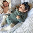 Boneca Renascida NPK Loulou Menina recém-nascida 48 cm com 1 kg