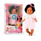 Boneca Valentina Negra Fala Frases Ao Apertar A Barriga 54 Cm Vestido Rosa Interativa Infantil