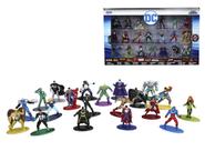 Bonecas Colecionáveis Jada Toys DC Comics - Pacote com 20 Peças Bonecas Colecionáveis Jada Toys DC Comics - Pacote com 20 Peças