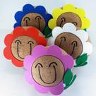 Boneco ecológico Florzinhas coloridas 5 un. com celofane Boneco ecológico Florzinhas coloridas 5 un. com celofane