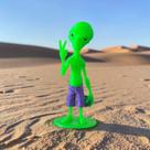 Boneco Et Alienígena Extraterrestre Bermuda Roxo e bola Sinal da Paz Decoração - 11,5 cm
