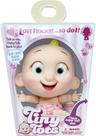 Boneco Interativo Tiny Tots com Fralda Azul + Mamadeira