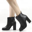 Bota Cano Baixo Couro