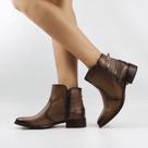 Bota Cano Baixo Detalhe Tiras Couro
