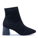 Bota Cano Curto em Malha Knit com Bico Quadrado e Salto Bloco - Bebecê - Preto