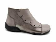 Bota Cano Curto Jgean Feminina de Couro CM0040 Bota Cano Curto Jgean Feminina de Couro CM0040