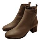 Bota Cano Médio Lisa Couro de Carneiro Avelã