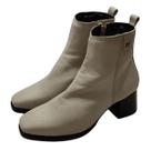 Bota Cano Médio Lisa Couro de Carneiro Off White