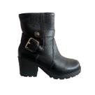 Bota Casual Feminina Quiz Cano Curto e Salto Bloco Original 68-2380 Bota Casual Feminina Quiz Cano Curto e Salto Bloco Original 68-2380