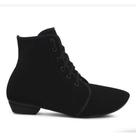 Bota confortavel super levinha ideal para qualquer ocasião.