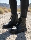 Bota Coturno Feminina Preto Solado Tratorado Confortável Bota Coturno Feminina Preto Solado Tratorado Confortável
