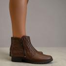 Bota Feminina Cano Curto Calce Fácil com Zíper Dakota D2184 Cor:CaféTamanho:34Gênero:Feminino