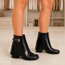 Bota Feminina Capa Cano Médio Salto Grosso Bico Quacdrado Cor:MarromTamanho:40 Bota Feminina Capa Cano Médio Salto Grosso Bico Quacdrado Cor:MarromTamanho:40