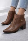 Bota Pegada Feminina Cano Curto Salto Bloco Couro Pinhão
