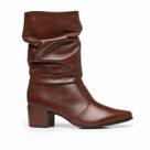 Bota Pegada Feminina em Couro Preto Cano Médio Slouch