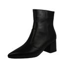Bota Salto Baixo Grosso Cano Curto Bico Fino Luiza Sobreira Preta Mod. 2080 Bota Salto Baixo Grosso Cano Curto Bico Fino Luiza Sobreira Preta Mod. 2080