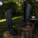 Bota Texana Feminina Goyazes Oficial Couro Marinho Bico Fino Cano Alto Bordado Preto E Zíper R.246808-CC
