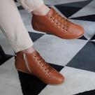 Botinha Caramelo Feminina Rasteira Cano Curto Confortável e Prática Para o Dia a Dia Botinha Caramelo Feminina Rasteira Cano Curto Confortável e Prática Para o Dia a Dia