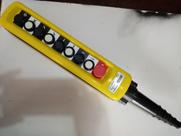 Botoeira industrial 8 botões + emergência modelo xac-a6813