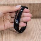 Bracelete 21cm Couro Preto Trançado Lateral com Placa Black