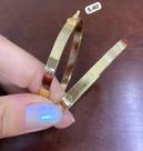Bracelete ouro grosso e pingente coração
