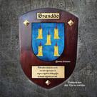 Brasão da família Brandão na madeira