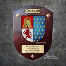 Brasão da família GADELHA na madeira