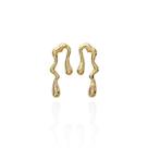 Brinco Alongado Formato Orgânico Espelhado Banho Ouro 18K