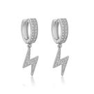 Brinco Argola Pendente Raio com Zircônias Folheado Ródio Branco