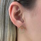 Brinco Aro Forma Gota Cravejado Zircônias Cristal Banhado em Ouro 18k