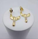 Brinco cauda de sereia cravejado mm zircônia banhado a ouro