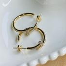 Brinco de Argola Design Prego com Zircônias Folheado a Ouro 18k
